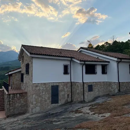 Casa Paco De Gredos * Arenas de San Pedro